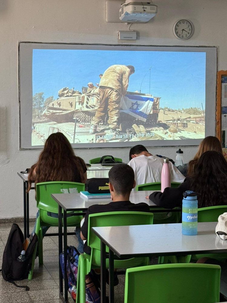 565773600_1245319050735361_3192139382929430389_n