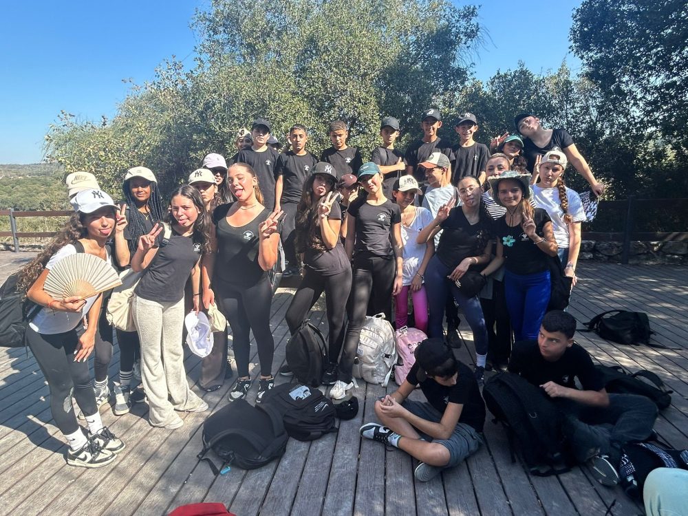 574322298_1253592343241365_7517585980590755901_n