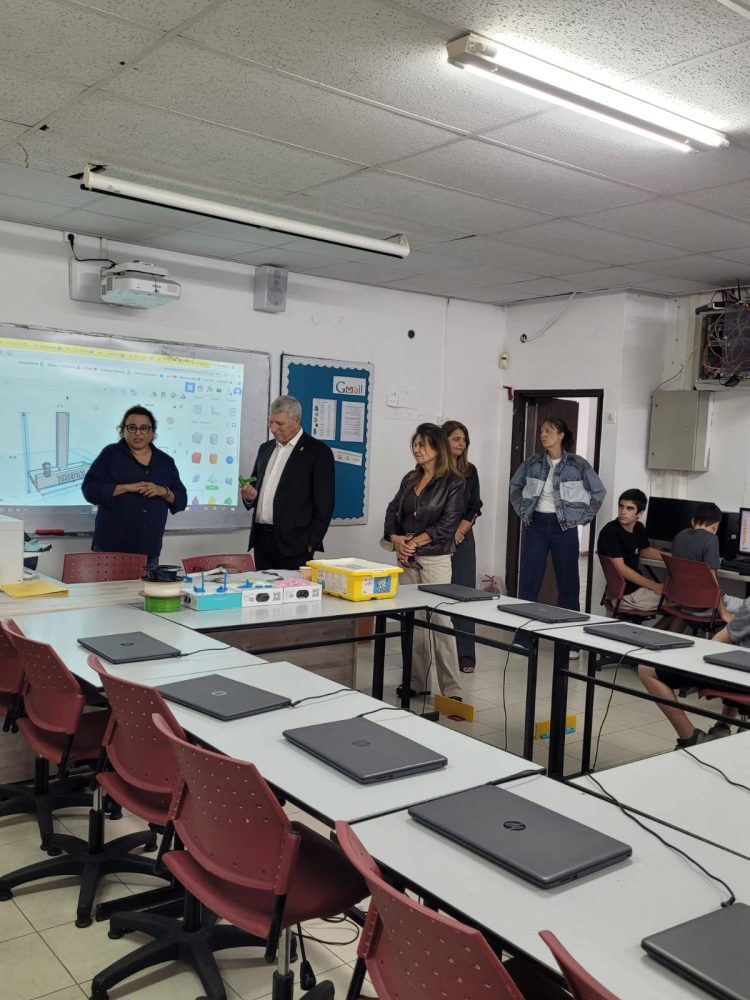 588754235_1273669497900316_7302497538140830536_n