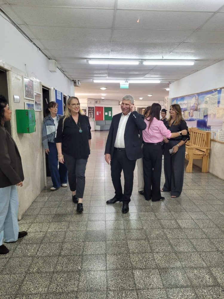 589142201_1273669401233659_641942957613753819_n