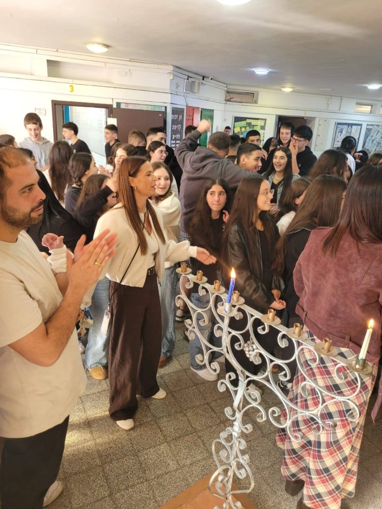 600269619_1288008216466444_2471479386881152907_n