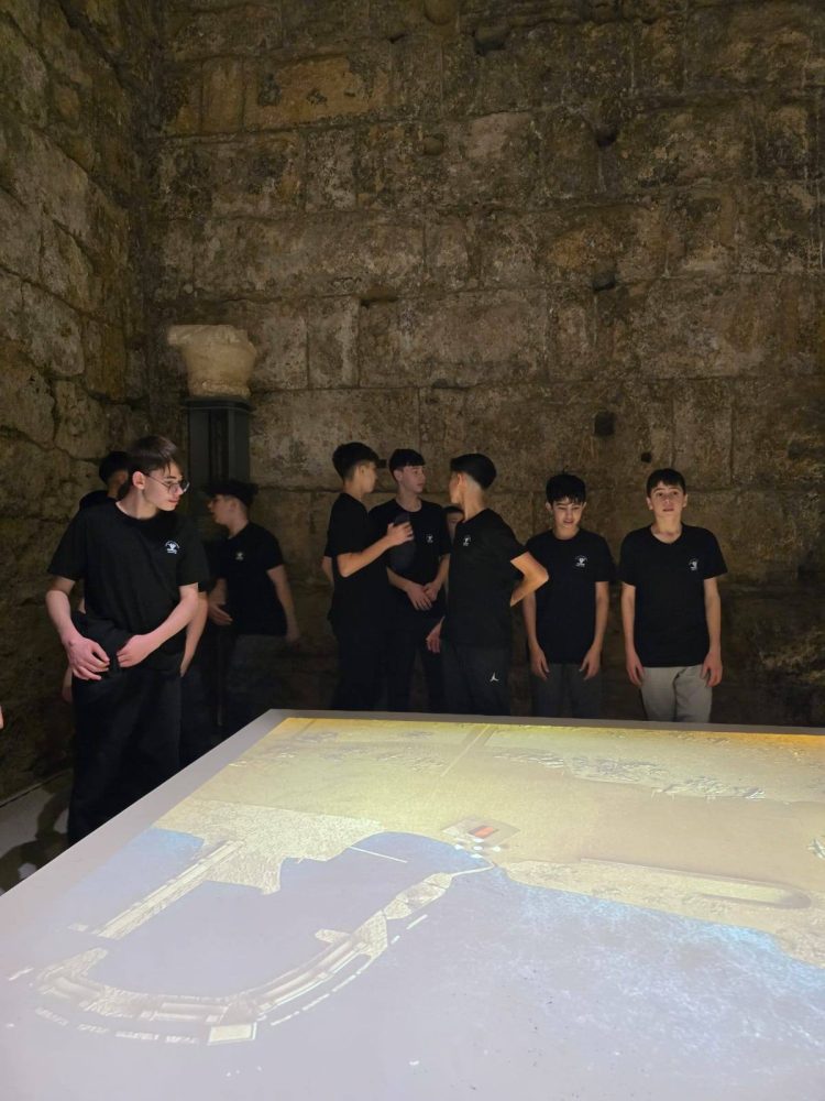 611791715_1304835494783716_2477672190318394064_n